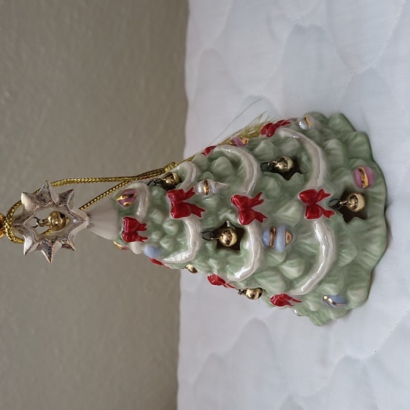 Lenox "2010 Annual Christmas Ornament" - Picture 2 of 7